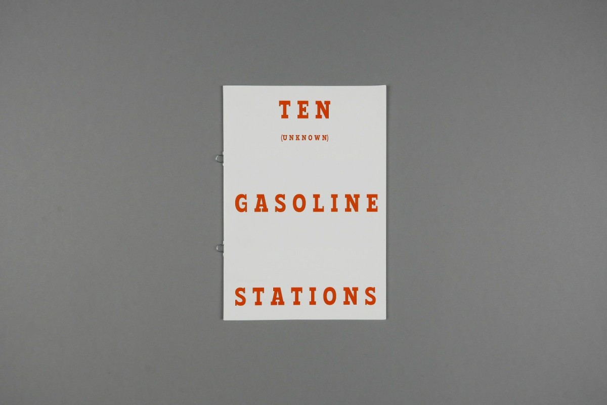 10 (unknown) gasoline stations - Claudia de la Torre