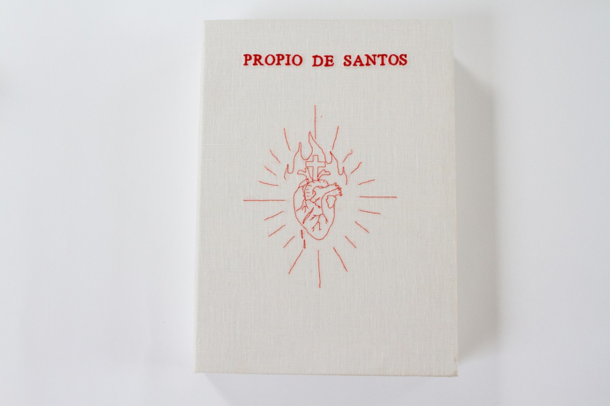 Propio de Santos – by Javier Viver y Natalia García Vilas